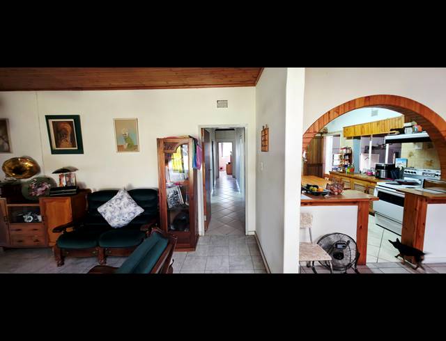 4 BEDROOM FREESTANDING FOR SALE IN SEEKOEIWATER AH